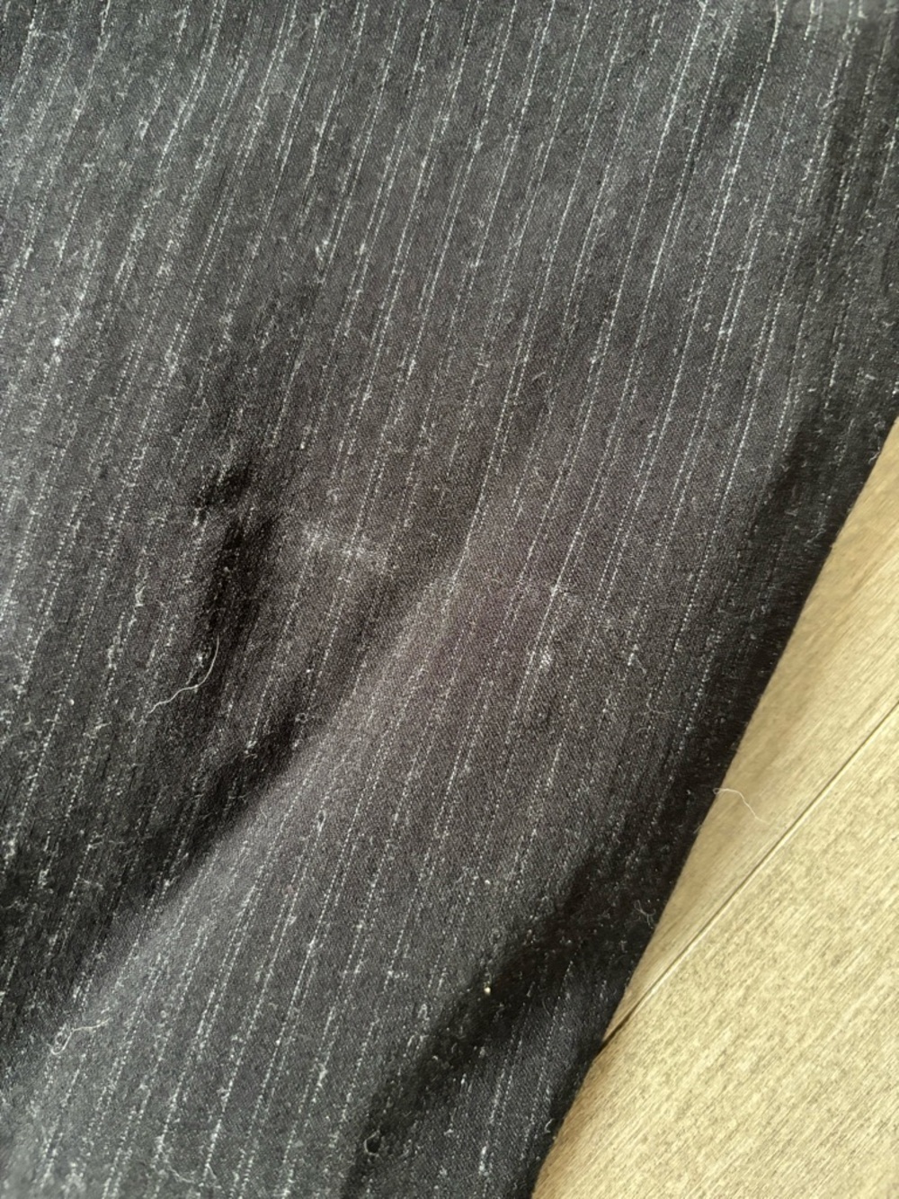 le chateau Black Pinstripe Women’s pantsuit - Picture 8 of 13